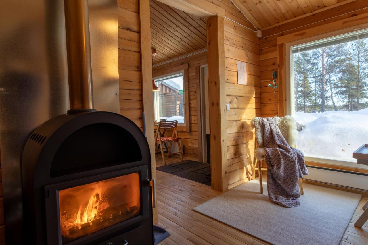 Moekki - The White Blue Wilderness Lodge Inari Exterior photo